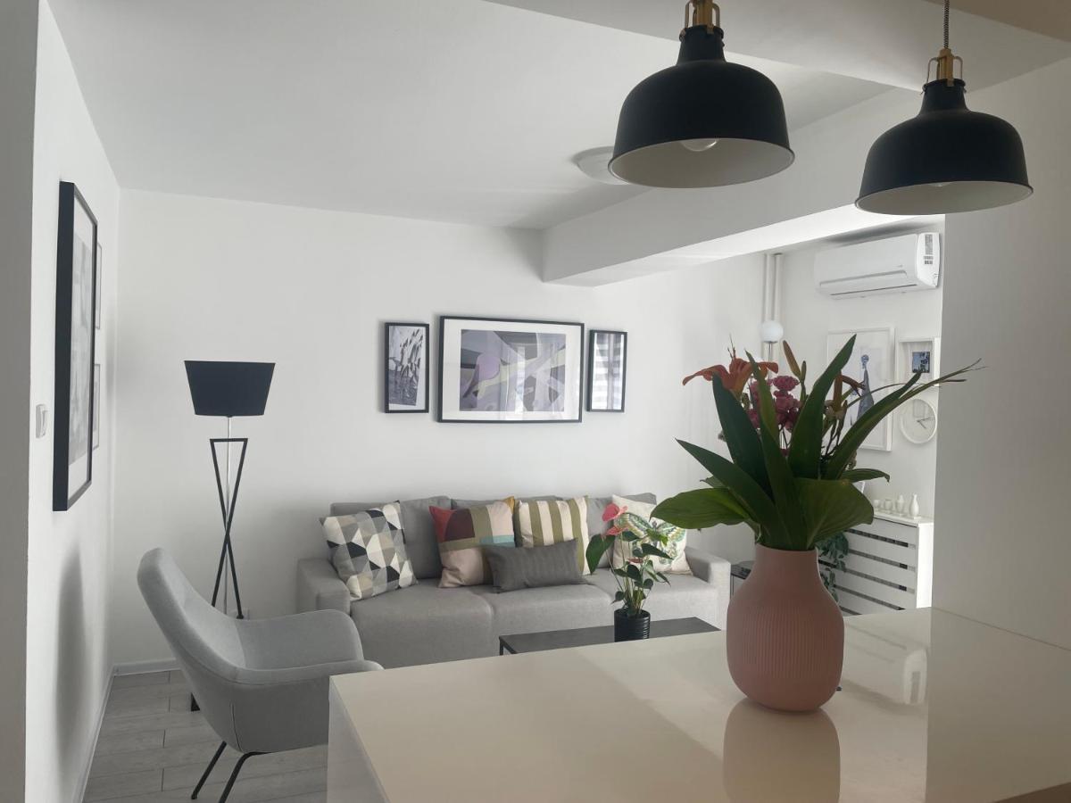 Central Lux Bajina Basta Extérieur photo