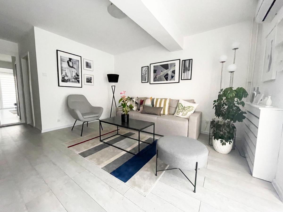 Central Lux Bajina Basta Extérieur photo